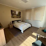 Nyeki Feszek Apartmanhaz Апартаменты